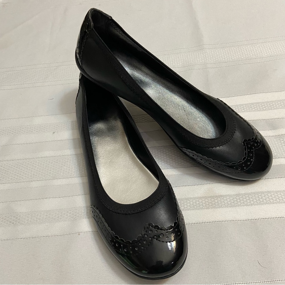 Lands End Black Patent Embellished Womens Ballet Flats-Size 7